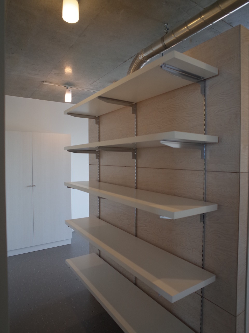 N bldg. 405の写真5