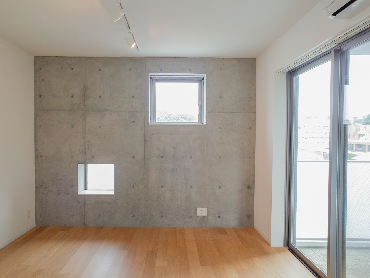 REUGE　NOIR 407の写真2