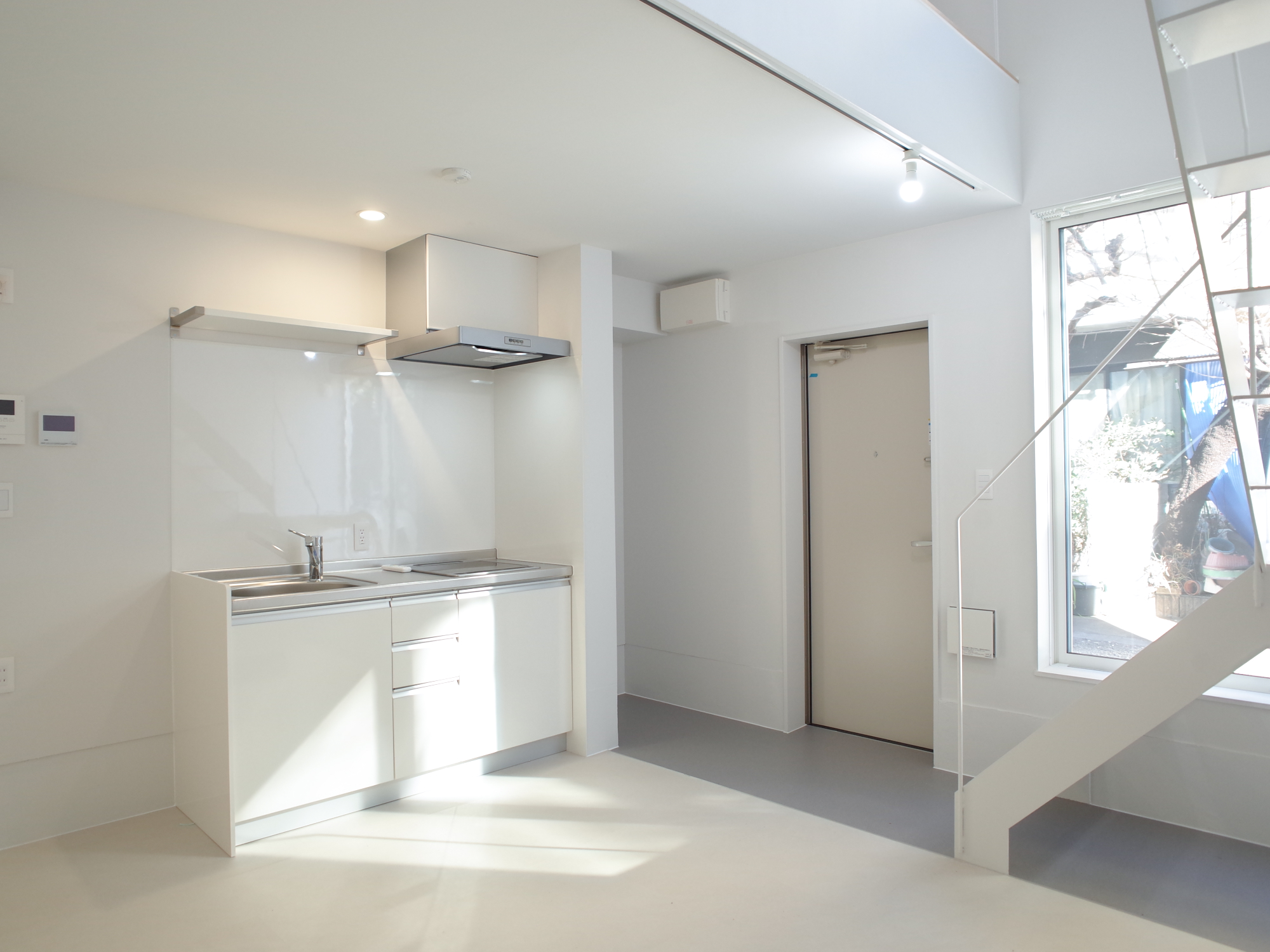 COLLAGE  HOUSE　102の写真1