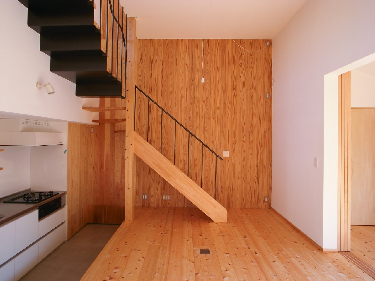 新着情報～ 納屋森 他～