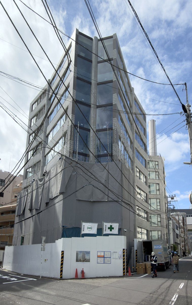 角からの外観