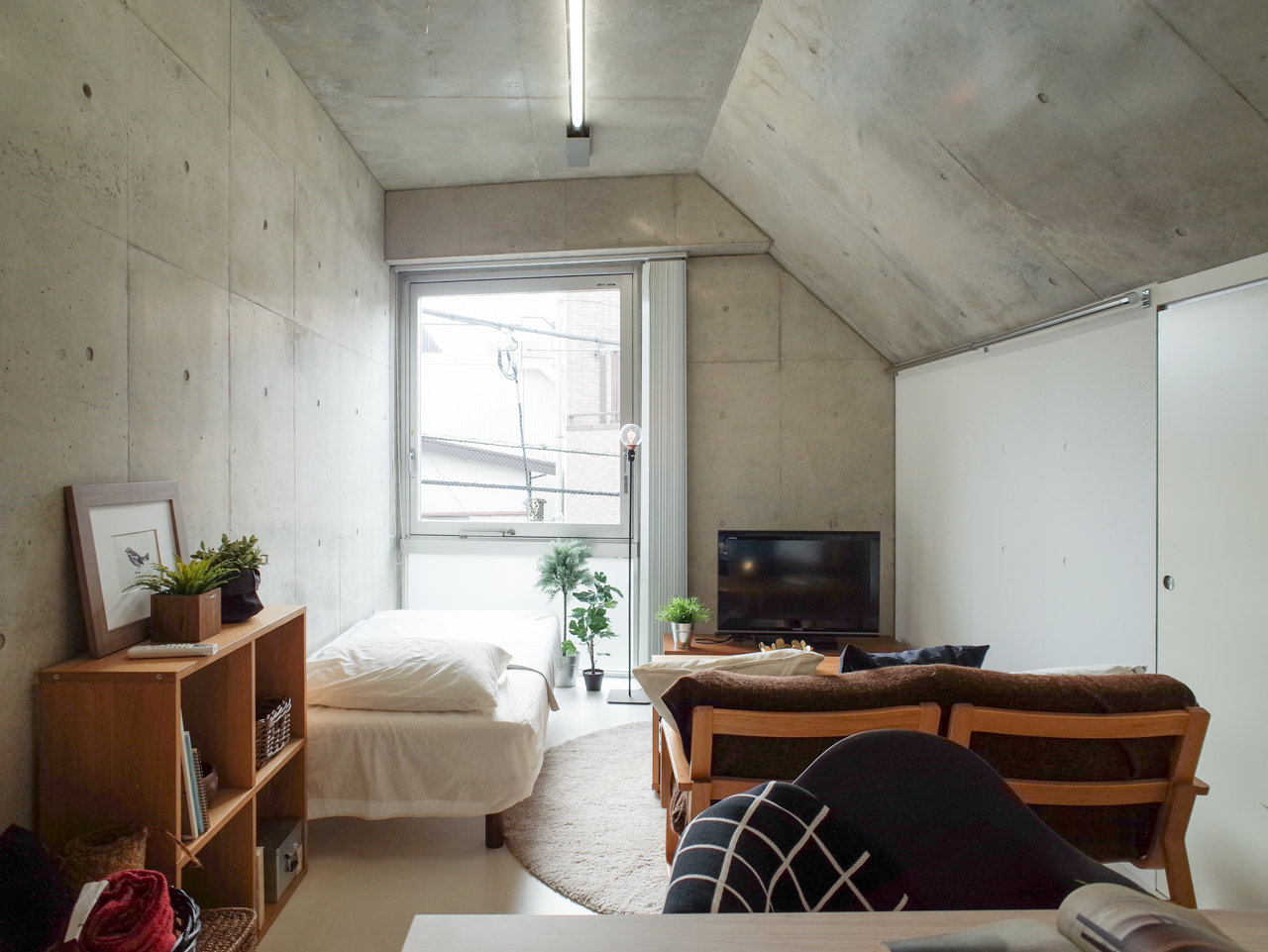 diagonal 303の写真1