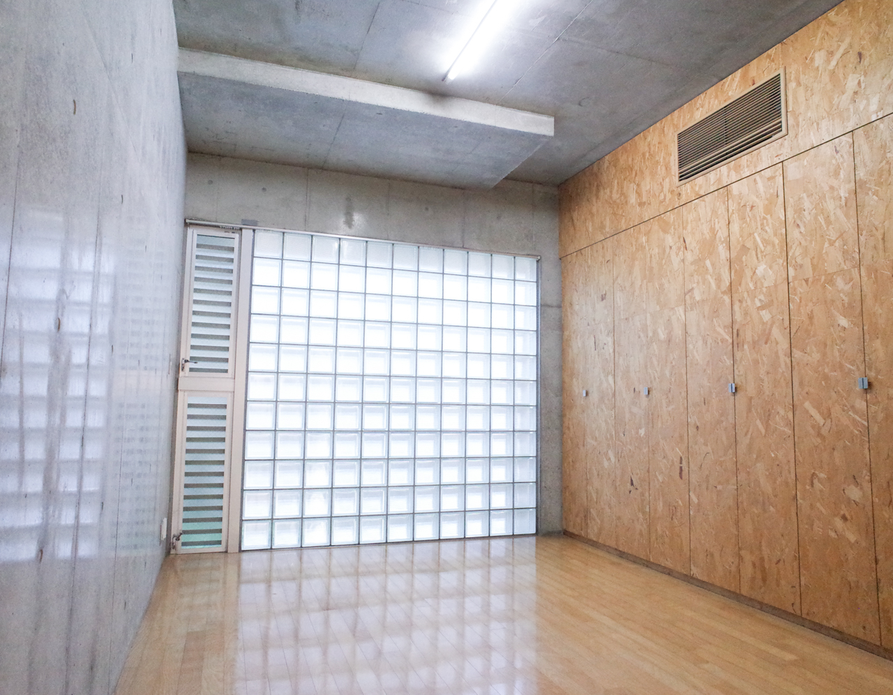 crevice 103の写真5