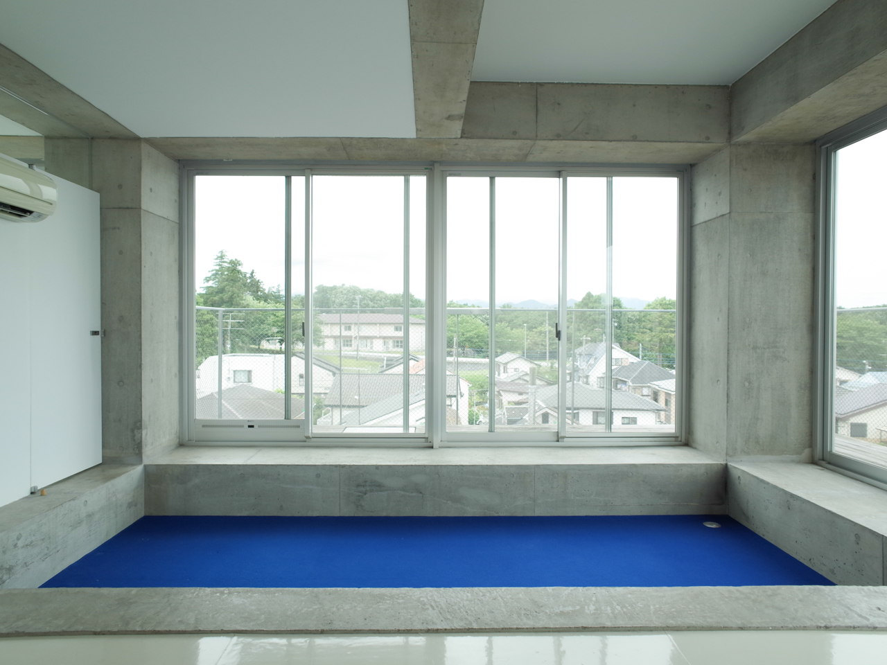 FRAMES 502の写真3